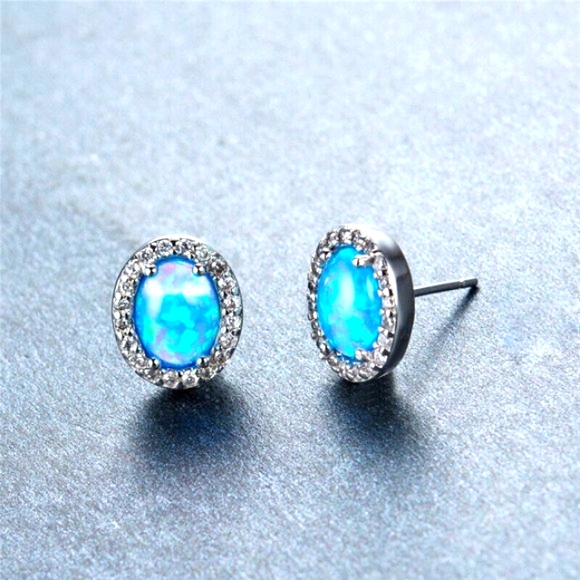 NEW! Gorgeous Blue Oval & Silver Halo Stud Earrings - GIFT - Picture 2 of 4